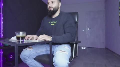 Matthew .. for short call me Matt online show from 14, 12, 2025