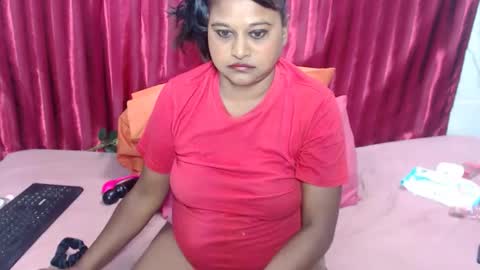 Snapshot of glitter_candy chatting on 7, 1, 2026 glitter candy online show from 7, 1, 2026