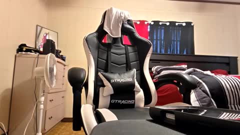 glomightyj online show from 25, 3, 2026