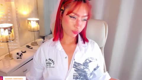 Snapshot of gloomy_sweetness chatting on 21, 10, 2025 Gloomy Sweetness online show from 21, 10, 2025