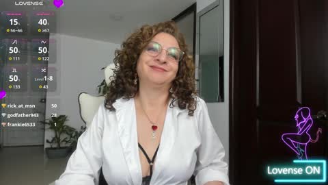 Snapshot of gloriacrespo chatting on 6, 2, 2025 gloriacrespo online show from 6, 2, 2025