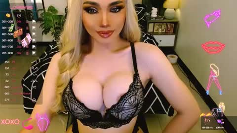 Snapshot of glorious_kim chatting on 3, 2, 2025 Kim - DONT FORGET TO FOLLOW AND GIME THUMBS UP online show from 3, 2, 2025