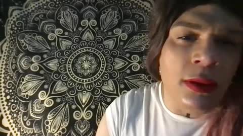 Glow Goddess online show from 5, 10, 2025