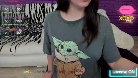 Snapshot of glowmimi chatting on 2, 4, 2026 Mia online show from 2, 4, 2026