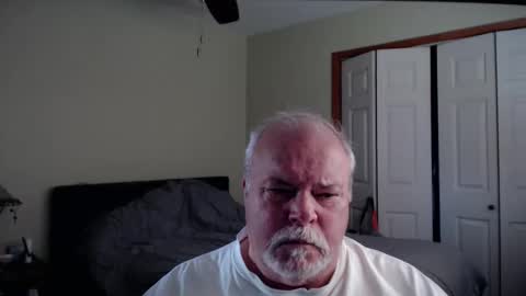 Snapshot of gmctruckguy chatting on 24, 4, 2026 gmctruckguy online show from 24, 4, 2026