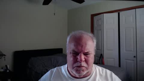 Snapshot of gmctruckguy chatting on 26, 4, 2026 gmctruckguy online show from 26, 4, 2026