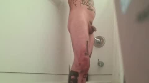 Snapshot of gnasty83 chatting on 4, 10, 2025 gnasty83 online show from 4, 10, 2025