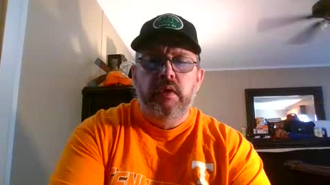 Snapshot of gobey33 chatting on 29, 9, 2025 IDKIDCIDGAF online show from 29, 9, 2025