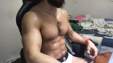 Snapshot of god_hunkules chatting on 4, 1, 2025 god hunkules online show from 4, 1, 2025