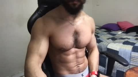 Snapshot of god_hunkules chatting on 6, 1, 2025 god hunkules online show from 6, 1, 2025