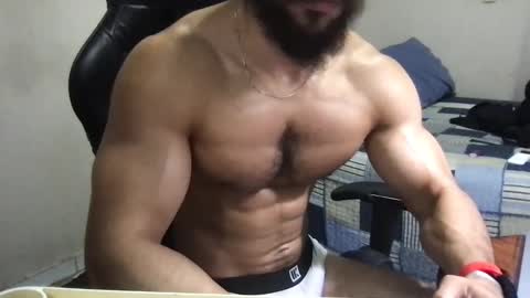 Snapshot of god_hunkules chatting on 7, 1, 2025 god hunkules online show from 7, 1, 2025