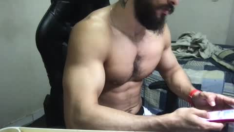 Snapshot of god_hunkules chatting on 7, 1, 2025 god hunkules online show from 7, 1, 2025