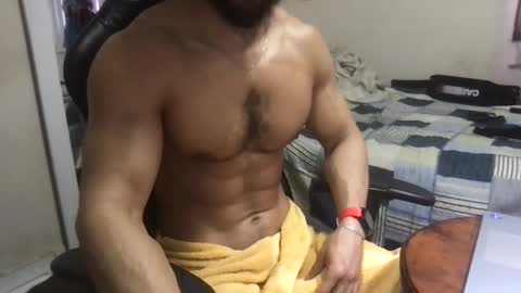 Snapshot of god_hunkules chatting on 17, 1, 2025 god hunkules online show from 17, 1, 2025