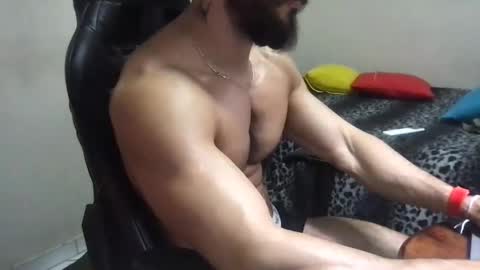 Snapshot of god_hunkules chatting on 2, 2, 2025 god hunkules online show from 2, 2, 2025