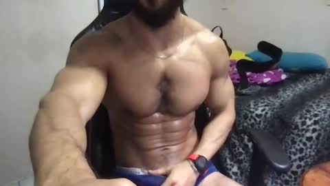 Snapshot of god_hunkules chatting on 3, 2, 2025 god hunkules online show from 3, 2, 2025