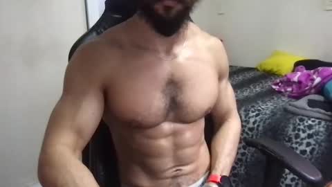 Snapshot of god_hunkules chatting on 5, 2, 2025 god hunkules online show from 5, 2, 2025