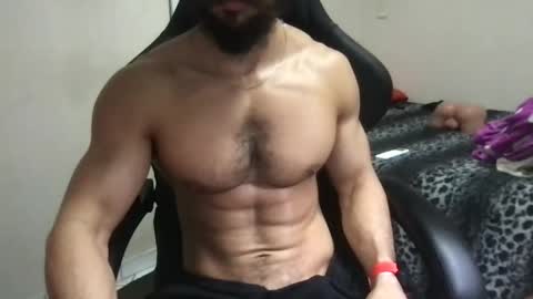 Snapshot of god_hunkules chatting on 24, 2, 2025 god hunkules online show from 24, 2, 2025