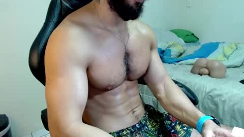 Snapshot of god_hunkules chatting on 17, 10, 2025 god hunkules online show from 17, 10, 2025