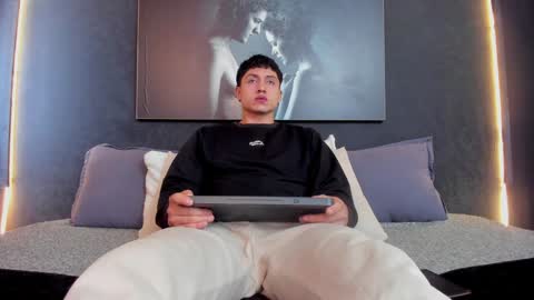 steven online show from 12, 12, 2024