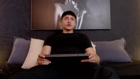 steven online show from 22, 12, 2024