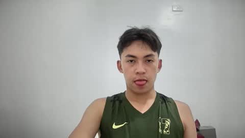 Snapshot of goddess_april17 chatting on 27, 4, 2026 Kenth online show from 27, 4, 2026