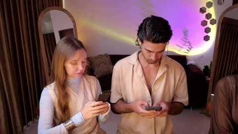 Snapshot of goddess_marylin chatting on 17, 4, 2026 330 UTC2 girls online show from 17, 4, 2026