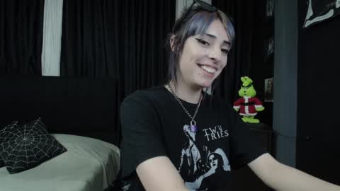 Mortem model independientfollow me on my telegram channel   online show from 18, 12, 2024