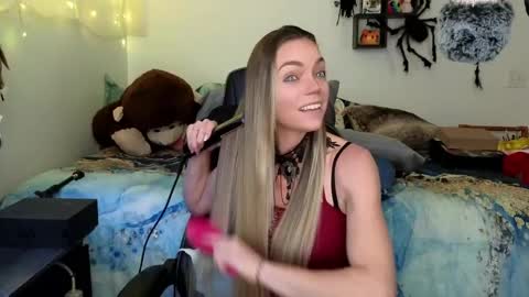 Snapshot of goddess_of_mars chatting on 18, 2, 2025 Patricia Mars Goddess of Mars twitter thegoddessmindy online show from 18, 2, 2025