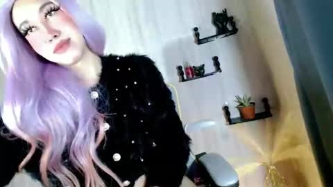 Snapshot of goddess_of_sex18 chatting on 4, 4, 2026 goddess_of_sex18 online show from 4, 4, 2026