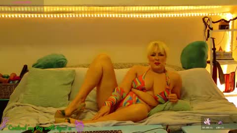 Snapshot of goddessalimony chatting on 25, 2, 2025 Goddess Alimony online show from 25, 2, 2025