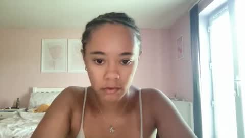 Snapshot of goddesselxo chatting on 22, 4, 2026 Goddess L online show from 22, 4, 2026
