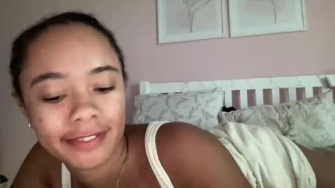 Snapshot of goddesselxo chatting on 1, 5, 2026 Goddess L online show from 1, 5, 2026