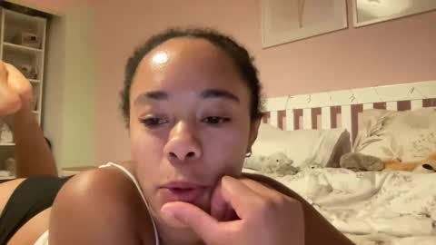 Snapshot of goddesselxo chatting on 6, 6, 2026 Goddess L online show from 6, 6, 2026