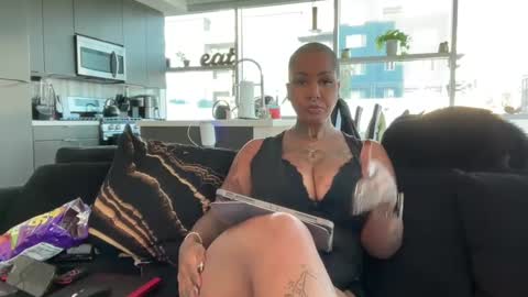 Snapshot of goddesskalitha chatting on 11, 9, 2025 Goddess Kalitha online show from 11, 9, 2025