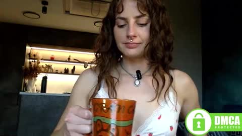 Snapshot of goddessmiamuse chatting on 22, 10, 2025 goddessmiamuse online show from 22, 10, 2025