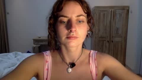 Snapshot of goddessmiamuse chatting on 15, 11, 2025 goddessmiamuse online show from 15, 11, 2025