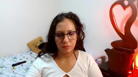 Snapshot of goddessnahi chatting on 17, 12, 2024 Naih Reyes online show from 17, 12, 2024