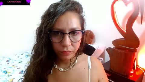 Snapshot of goddessnahi chatting on 22, 12, 2024 Naih Reyes online show from 22, 12, 2024
