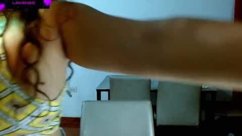 Snapshot of goddessnahi chatting on 24, 2, 2025 Naih Reyes online show from 24, 2, 2025