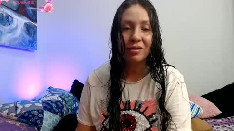 Snapshot of goddessnahi chatting on 10, 11, 2025 Naih Reyes online show from 10, 11, 2025