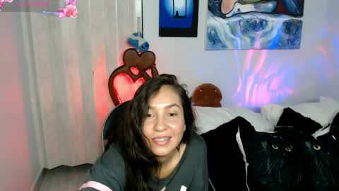 Snapshot of goddessnahi chatting on 17, 4, 2026 Naih Reyes online show from 17, 4, 2026
