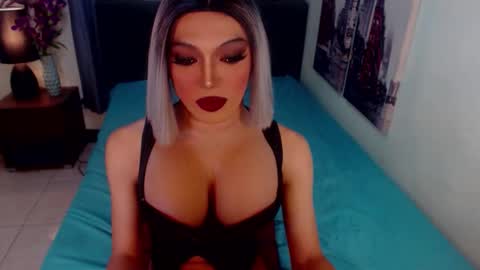 Snapshot of goddessselfsucker chatting on 4, 2, 2026 Lucy Pearl online show from 4, 2, 2026