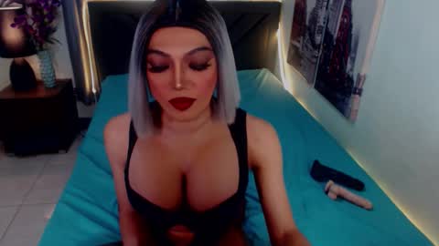 Snapshot of goddessselfsucker chatting on 5, 2, 2026 Lucy Pearl online show from 5, 2, 2026