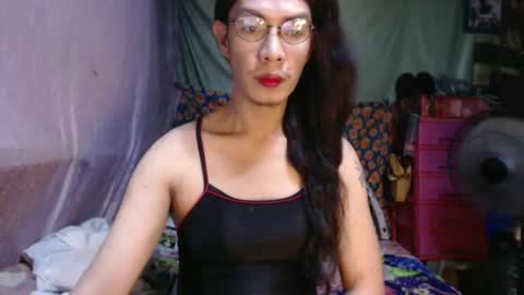 Snapshot of goddesssonyaxxx chatting on 13, 10, 2025 KENNY DOLL online show from 13, 10, 2025