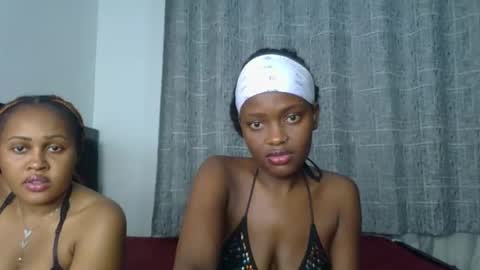 Snapshot of godess_lunah chatting on 19, 5, 2026 godess_lunah online show from 19, 5, 2026