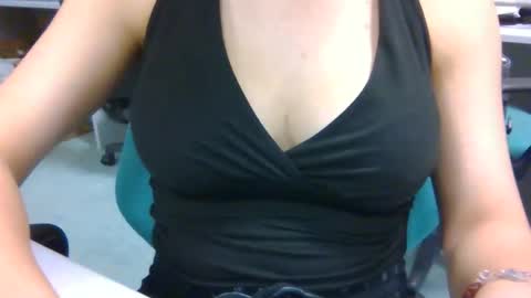 Snapshot of godpphire chatting on 11, 9, 2025 godpphire online show from 11, 9, 2025