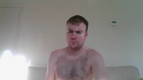 Snapshot of gogo12104 chatting on 30, 12, 2024 jme online show from 30, 12, 2024