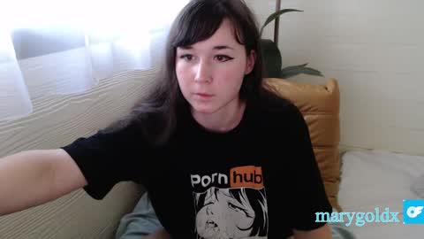 Snapshot of gold_mary_ chatting on 4, 2, 2025 Mary online show from 4, 2, 2025