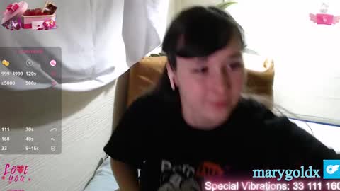 Snapshot of gold_mary_ chatting on 4, 2, 2025 Mary online show from 4, 2, 2025