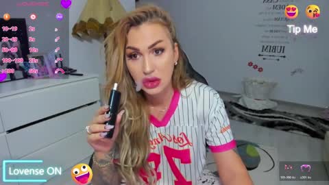 Nicole.. online show from 29, 3, 2026